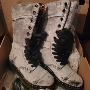 Doc Martens Triumph 1914